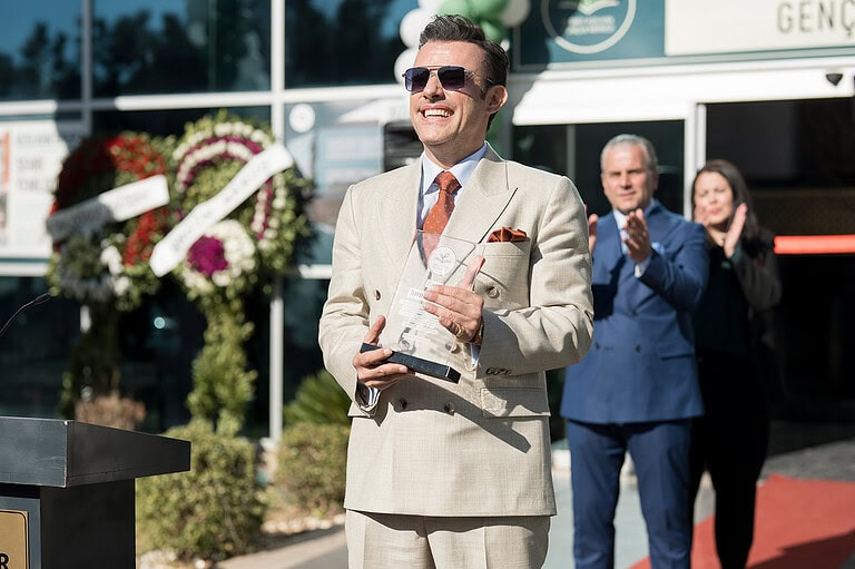 THE-GENTLEMAN-news-gallery-3